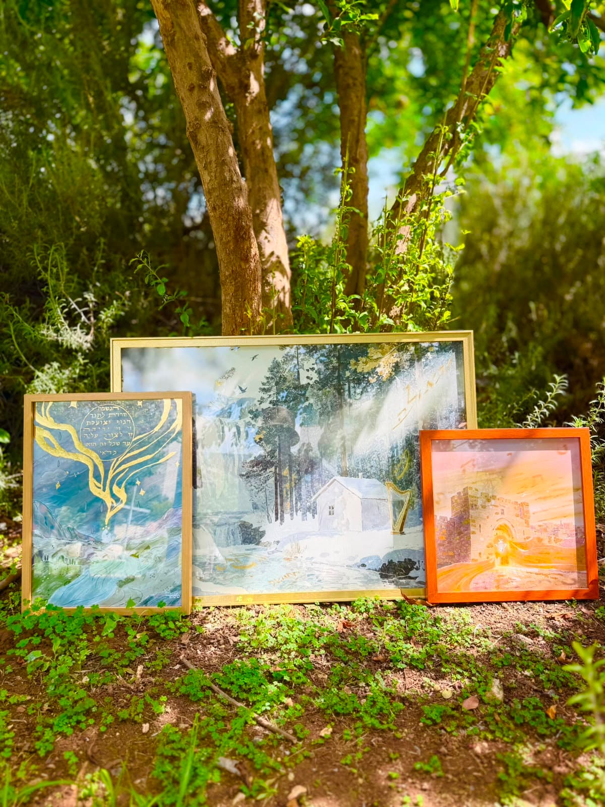 Echoes of Nigun — the three framed gold-leaf artworks of the series
